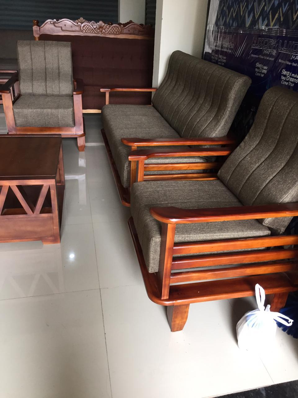 Rajab Bed & Furniture Venniyur